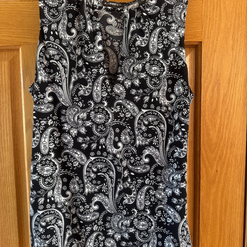 Express Sleeveless Top - Size M